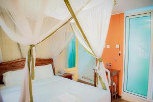 Stedmak Gardens Karen