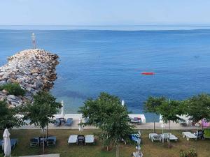 PANSION ALEXANDROS BY THE SEA