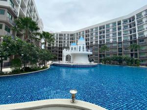 Arcadia Beach Continental