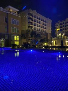 Arcadia Beach Continental