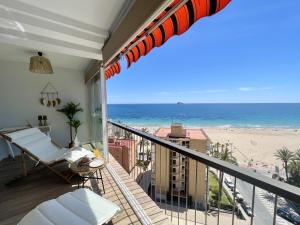 Poniente Beach Modern Apartment