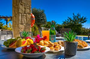 Stunning 5 Bed Villa Calantha with Fantastic Outside Space - Aphrodite Hills