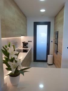 Sunset Waves Modern Apartment 200m From The Beach