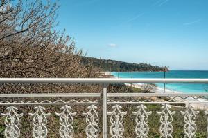 Angela partial sea view 6