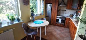 Przytulna kawalerka z ogrodem