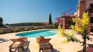 Modern poolside villa in Premantura 