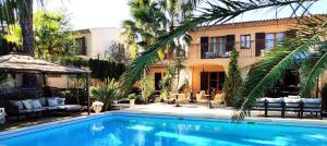 B&B / Chambres d'hotes Maison Prestige Saint Tropez by Roberto Geissini : Suite Lit King-Size Supérieure - Vue sur Piscine