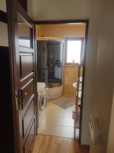 Apartament z kominkiem