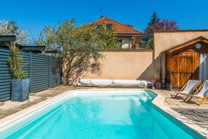 Villas Beautiful villa with pool nearby Lyon - Welkeys : photos des chambres