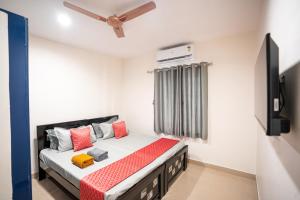 Yellow Bells Signature HITEC City