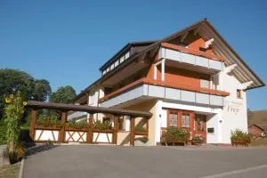 Cafe-Pension Frey - Schönmünzach