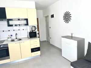 Apartman Solin 3, parking