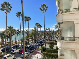 Two en-suite bedroom apartment on La Croisette - Sea view