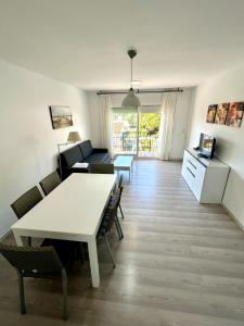 For a Stay Mar Cambrils
