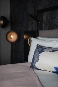 Feeling Superior Twin, Guest room, 2 Twin/Single Bed(s) room in Montcalm East Autograph Collection