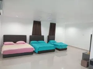 EMERALD VILLA HOMESTAY DUNGUN - Batu Lima