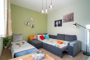Madrid 2BDR w Free Parking near Metro, Serdika Mall