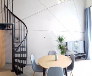 Wroclove Airport Loft