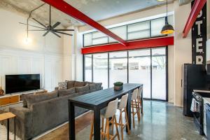 Historic Downtown Loft with Modern Flare