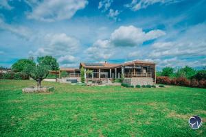 Villas Villa de standing avec Piscine et Jacuzzi : photos des chambres