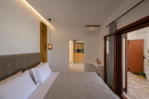 Auster House Santorini