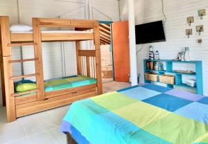 Casita Caribe en reserva natural, playa privada, kayaks, wifi, aire acondicionado