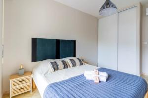 85m with loggia near the sea