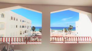 Seaside Serenity: 1BR with Breathtaking Ocean View