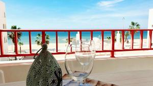 Seaside Serenity: 1BR with Breathtaking Ocean View