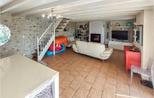 Maisons de vacances Amazing Home In Chtelaillon-plage With Wifi And 3 Bedrooms : photos des chambres