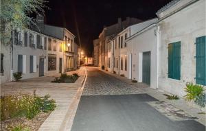 Maisons de vacances Amazing Home In Chtelaillon-plage With Wifi And 3 Bedrooms : photos des chambres