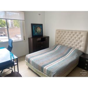 Departamento amplio, cochera incluida, zona centro