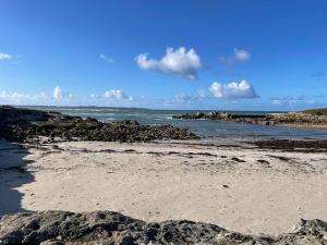 Maisons de vacances La maison de la plage, 600m de la plage, Formule tout inclus : photos des chambres