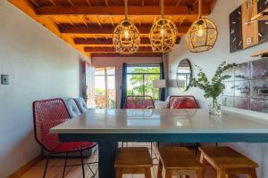 The Red Door Mountain Cabin