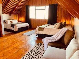 The Red Door Mountain Cabin