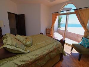 Casa Grande beach front San Felipe Vacation Rental