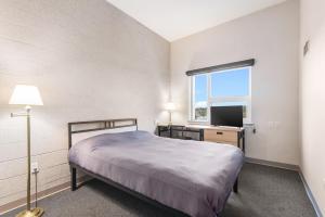 Residence & Conference Centre - Hamilton