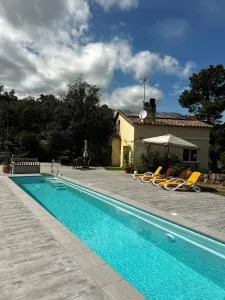 Costa Brava quiet Villa with private pool and jacuzzi - 圣塔克里斯蒂纳阿鲁