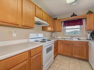 8 is Enough! Bear Crossing 501