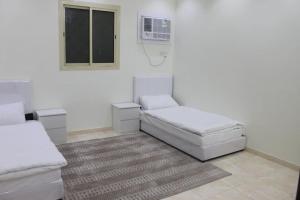 شقق وغرف خاصة للعائلات فقط