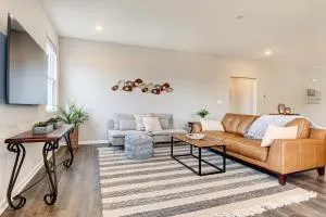 Spacious Home with Patio Near Fishers! - Muncie