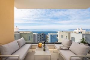 Luxury Sea View Apartment Anda