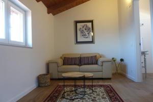 Villa Navis with two separate apartments and an infinity pool with sea view