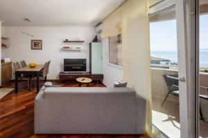 Big modern two - bedroom apartment with sea view and balcony - Spalato