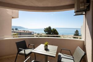 Big modern two - bedroom apartment with sea view and balcony - Spalato