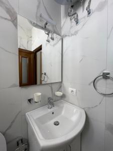 Sun and Sea Apartment Saranda