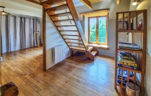 Maisons de vacances 5 Bedroom Stunning Home In Kerlouan : photos des chambres
