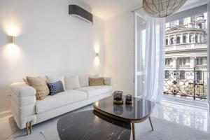 Basilica Presidential panorama suits