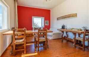 Cozy Home In Castiglione Chiavarese