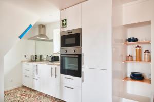 Cozy Flat in Santa Apolonia